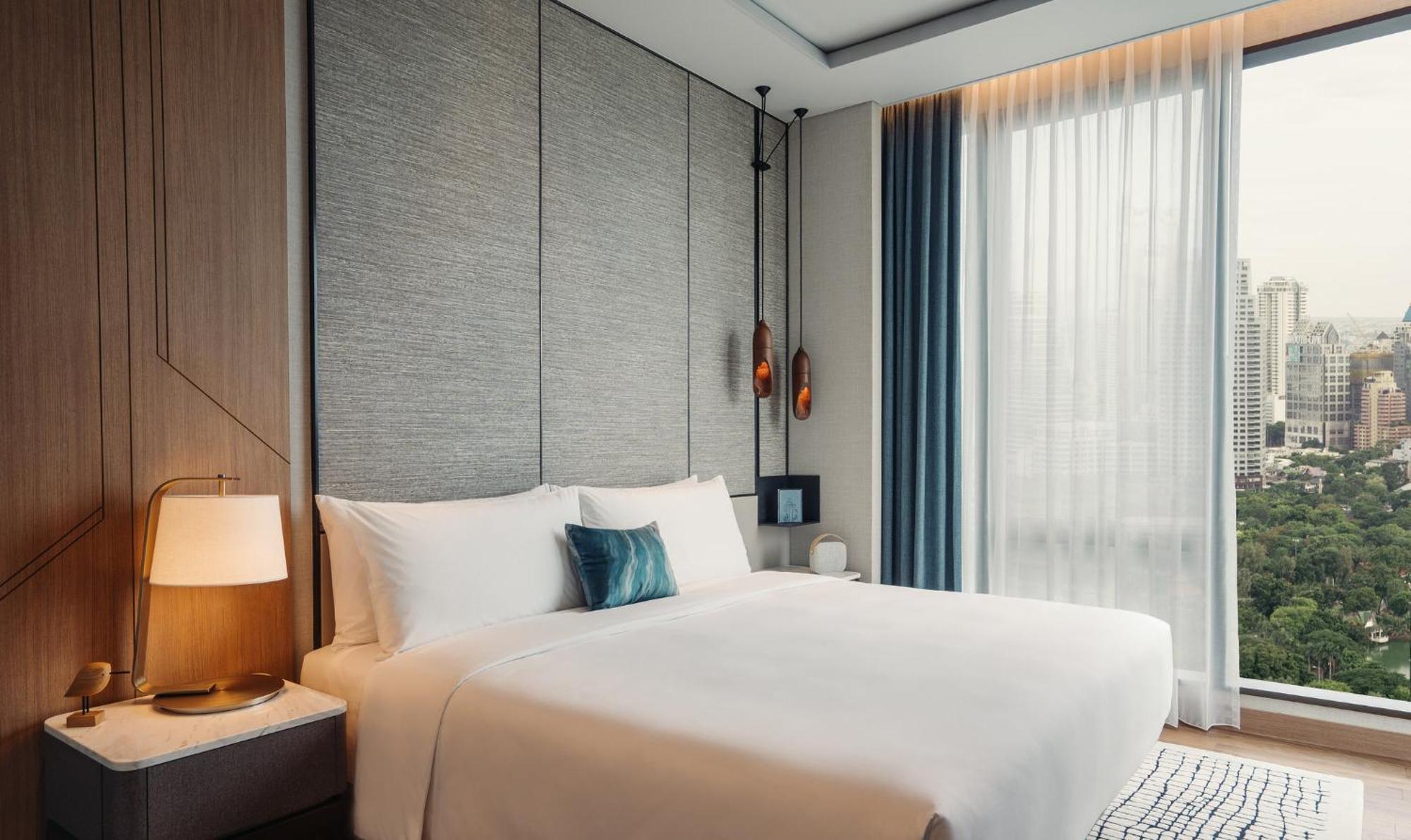 Kimpton Maa-Lai Bangkok By Ihg Hotel Екстериор снимка A bedroom at the hotel
